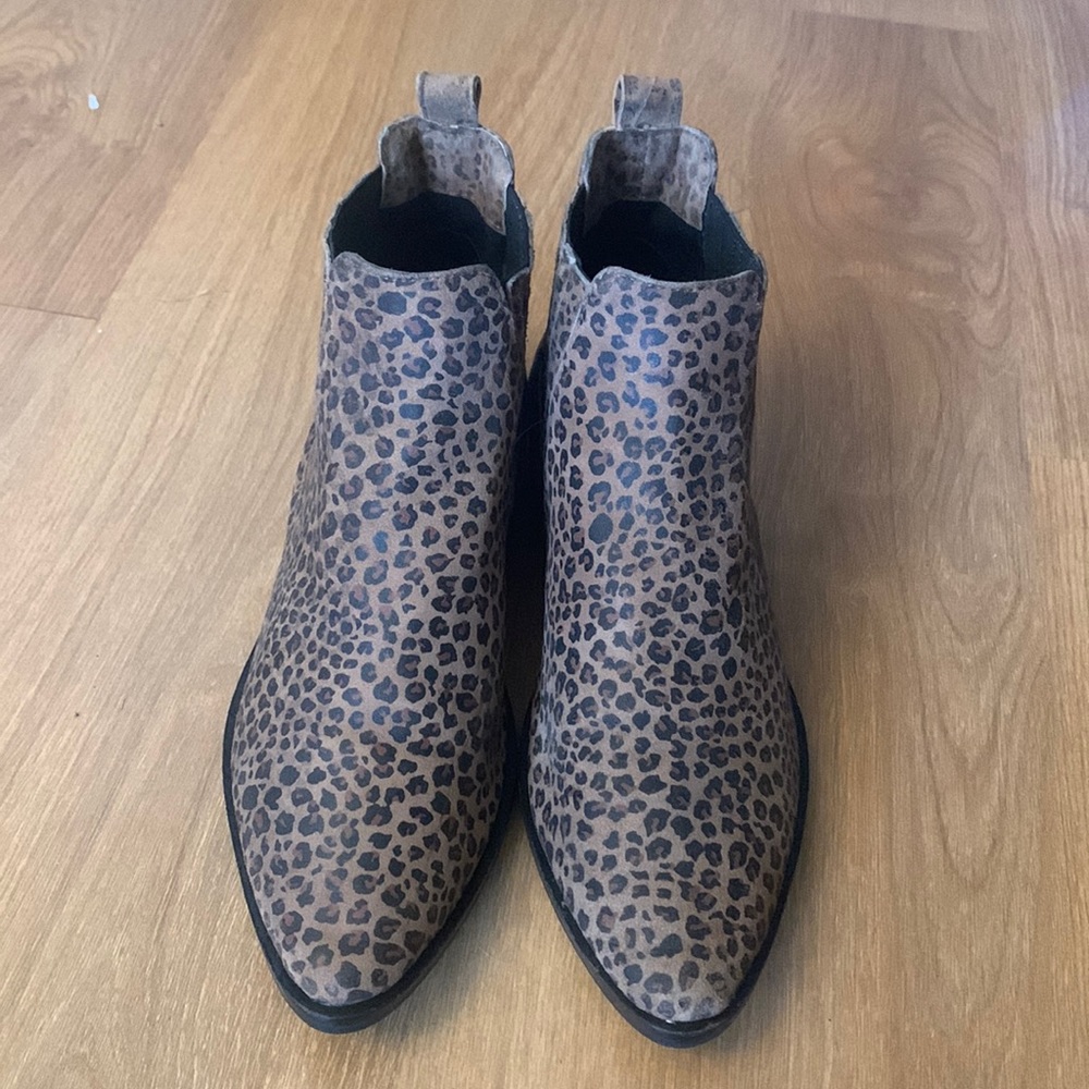 Roolee Leopard print booties. Size 9. Out of stock on website
